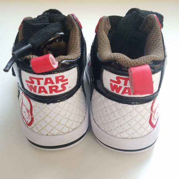 Star Wars DISNEY Storm Troopers sneakers size 9 - Picture 6 of 8